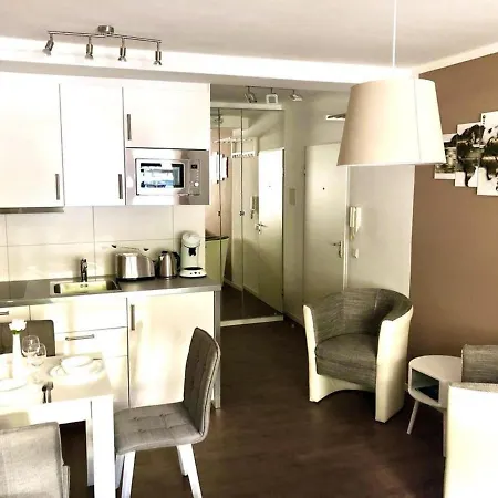 Modern Apartment In Duesseldorf With Parking Διαμέρισμα Ντίσελντορφ